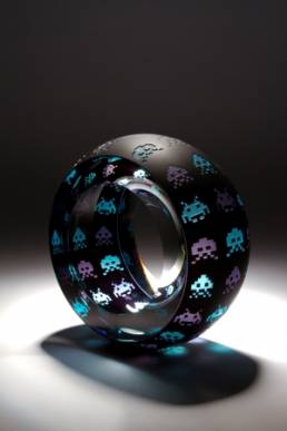 Glass-sculpture-y-Jamie-Worsley_Invade-Space
